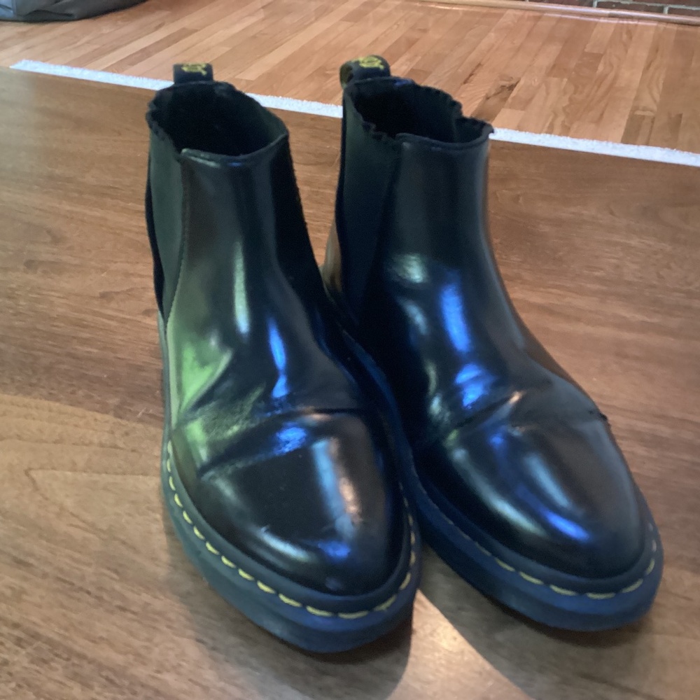 Dr. Martens Women's Black Leather Bianca Chelsea Short boots UK 5 / W 7